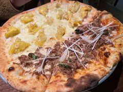 榴莲牛肉双拼披萨-1861意大利餐厅(文化广场店)