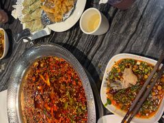 -老船舫·现做活鲜鱼馆(东郊记忆店)