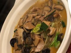 -江渔儿酸菜鱼·拔草餐厅(虎门君乐汇店)