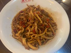 鱿鱼炒肉丝-天下客饭店(中山路店)