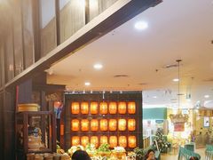 -吃饭皇帝大土家民族菜(正大广场店)