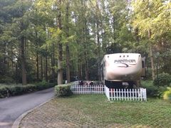 -上海怡沁园度假酒店
