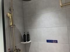-速8精选酒店(北京三里屯团结湖地铁站店)