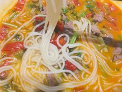 -粉小主·贵州酸汤牛肉粉(南京仙林金鹰店)