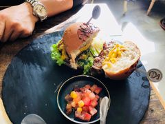 -HIGH FIVE哈福手工汉堡(桂林路店)