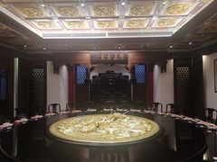 -梅龙镇酒家(南京西路总店)