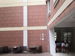 -莘城学校羽毛球馆