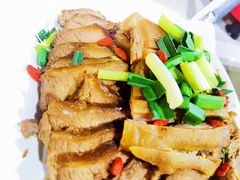 -墨脱石锅椰子鸡•香草鸭•东山羊(大东海店)