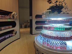 -涨巢·潮玩水疗局