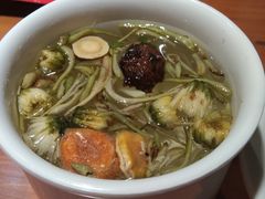 -炉小二铜锅牛蛙•川湘菜(三里屯店)