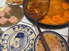 -旧街市鲜货老火锅(大光路店)