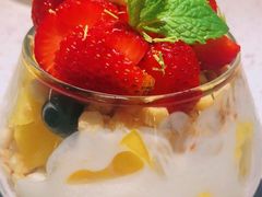 招牌优格杯-BE BRIGHT KITCHEN(正佳广场店)