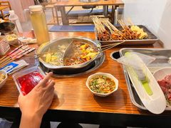 -成都玉林串串香火锅(三八店)