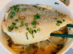 大黄鱼煨面-顶特勒·黄鱼馆·特色菜(上海大世界店)