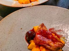 樱桃芒果煎鹅肝-庐灶江南·江南菜·四合院Bistro(东直门雍和宫·原华侨宾馆店)