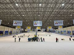 -乔波室内滑雪场