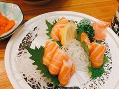 三文鱼刺身-桃太郎创作料理(大坪店)