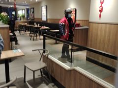 大堂-肯德基(亦庄上海沙龙店)