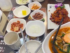 -贵宾庄炸酱面·韩式料理(高区店)
