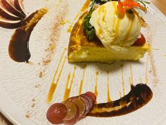 -Mark&Mars Restaurant