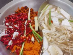 -沸炉重庆老火锅(军事博物馆店)