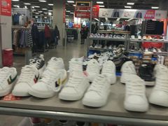 -上品折扣(回龙观店)