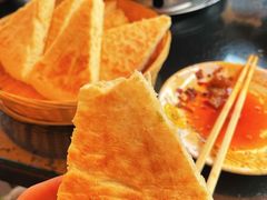 辣子锅盔-都江堰石锅鱼