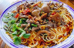 Classic Braised Intestine Noodles