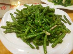 -老钟家烤羊排·敦伊阁清真餐厅胡羊焖饼