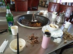 -粘豆包柴火铁锅炖