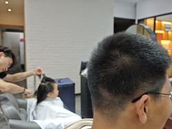 -心联形象设计·流星染