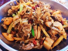 干锅牛蛙-馋嘴蛙火锅