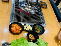 -肉甲韩国木炭烤肉(新壹街1店)