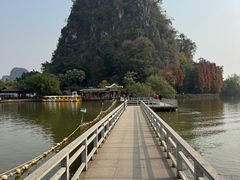 -星湖旅游景区七星岩