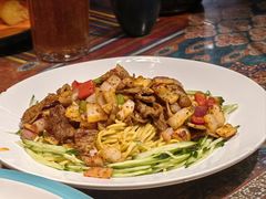 -乡村馕坑肉·烧烤·新疆菜·本地人更爱吃(阿勒泰首店)