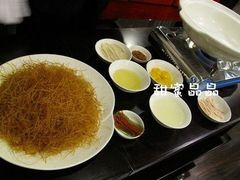 现场制作桂花炒粉丝-紫阳家宴(源深店)