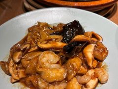 -蜜桃餐厅·伴山(湖滨商业街店)