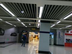 -上海体育场(地铁站)