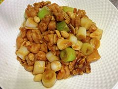 -闫府私房菜(恒隆店)