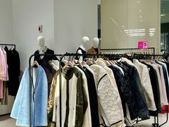 -百年港湾奥特莱斯(香炉礁店)