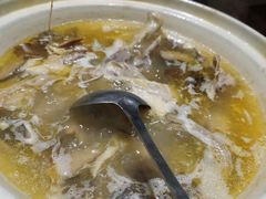 -房县土本味土鸡汤特色餐厅(沌口店)