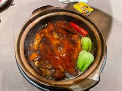 招牌砂锅神仙鸡-香港财记(汇励99城市公园店)