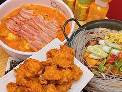 -火鸡爪东大门猎奇炒年糕