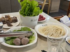 -唔品潮汕自助牛肉火锅(洪文店)