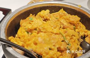Jasmine Flower and Rainflower Stone Stir-fried Free-range Eggs