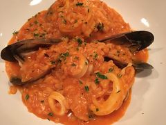 -ROAST coffee & eatery