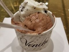 -VENCHI 闻绮(北京国贸商城店)