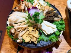 菌菇八珍拼盘-束河人家(南锣鼓巷店)