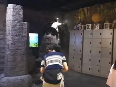 -暴风岛沉浸式体验馆(百联世纪店)