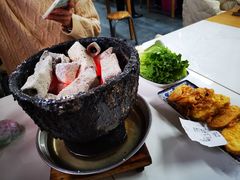 烤肉的炉子-大槐树烤肉馆